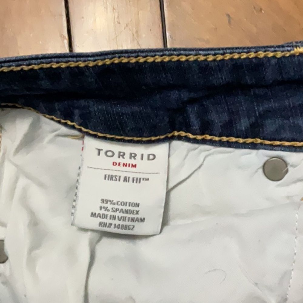 Torrid Denim. First at Fit  EUC Size 18R Relaxed Boot - Picture 7 of 10